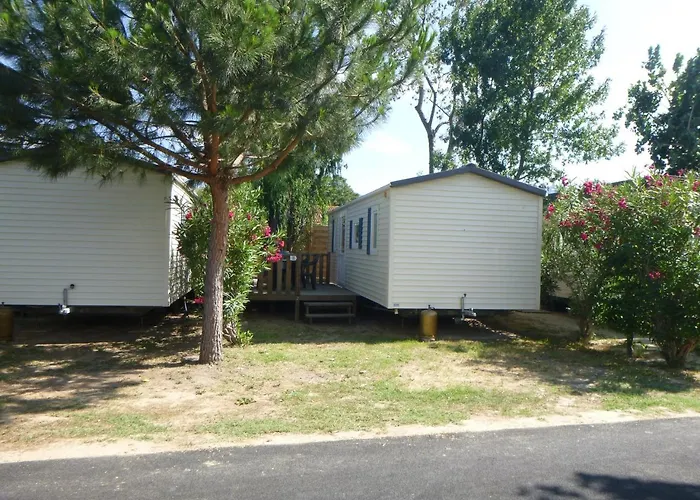 Κάμπινγκ La 3*